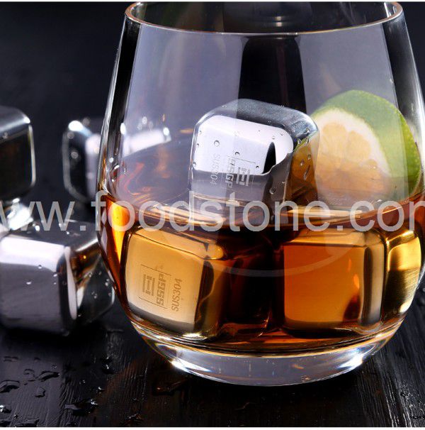 Engraving Stainless Steel Ice Cubes (5)